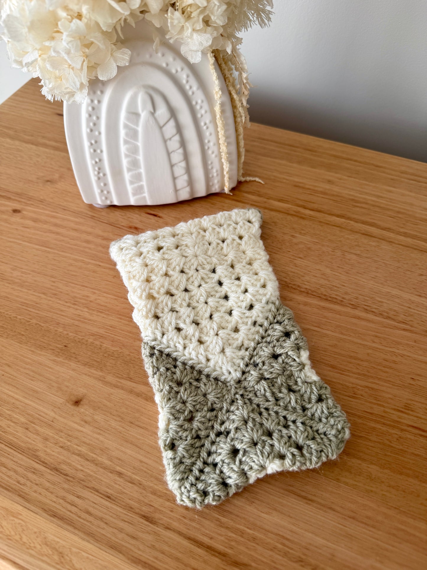 Crochet Glasses/Phone Pocket