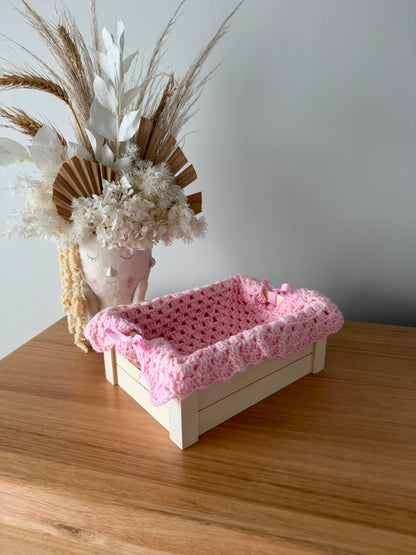 Nappy box | Pink Crochet Insert
