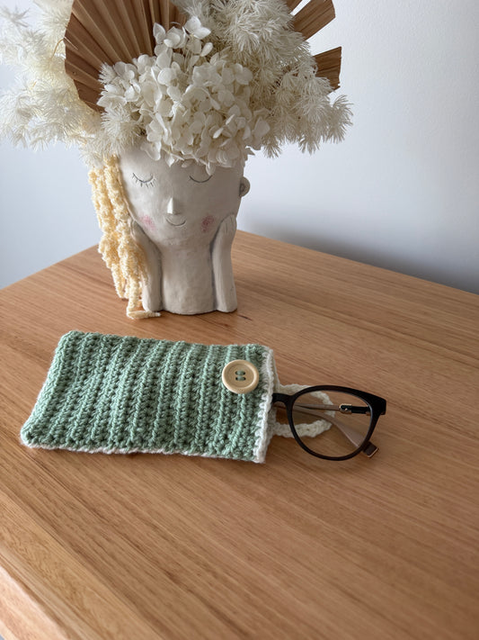 Crochet Glasses/Phone Pocket | Green & Cream